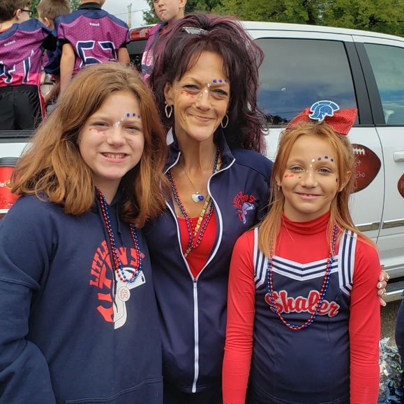 Meet your Posher, Jennifer - Picture 1 of 15